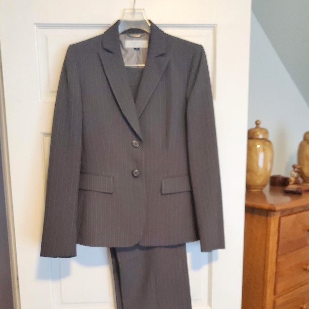 Tahari Dark Grey Striped Suit - 4 - Pants+Jacket